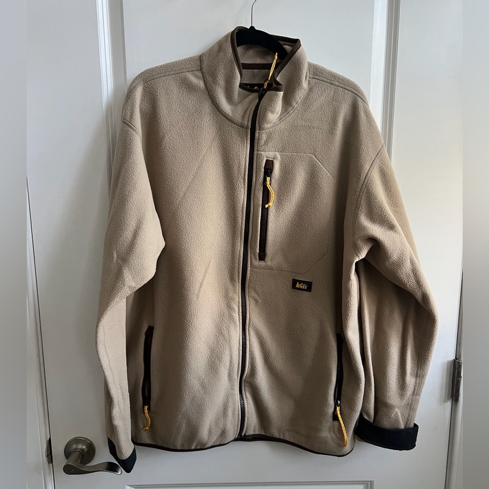 REI Beige Fleece Jacket with Zip Pockets